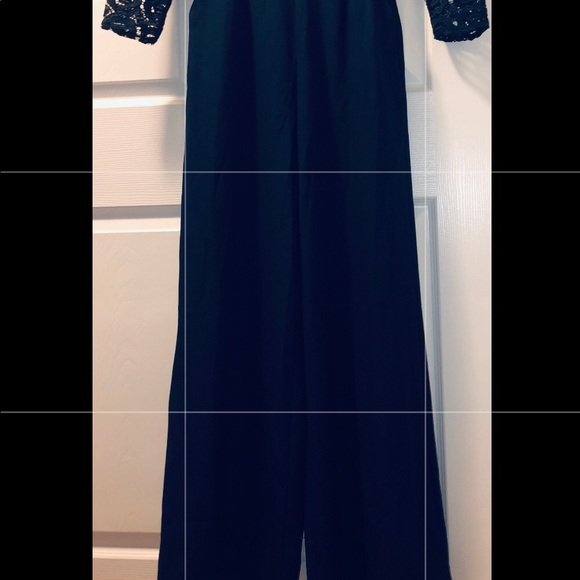 💲PRICE⬇️Little Mistress Navy Lace Cutout Jumpsuit - Picture 8 of 13